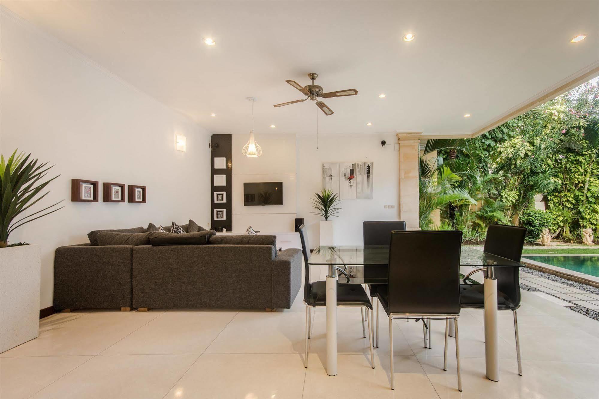 סמיניאק Villa Krisna מראה חיצוני תמונה